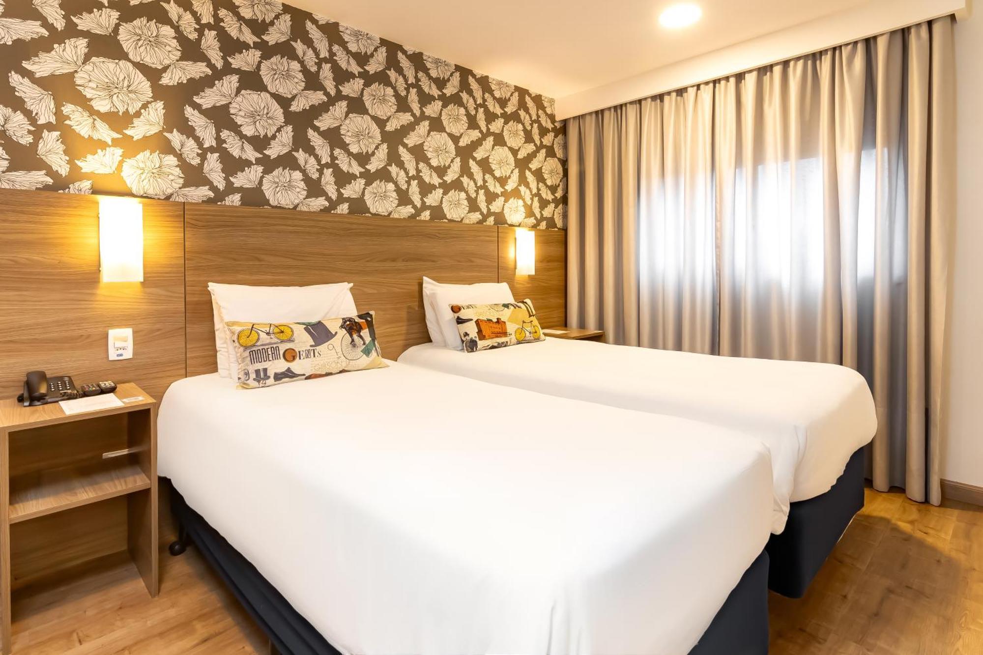 Mercure Curitiba 7 De Setembro Luaran gambar
