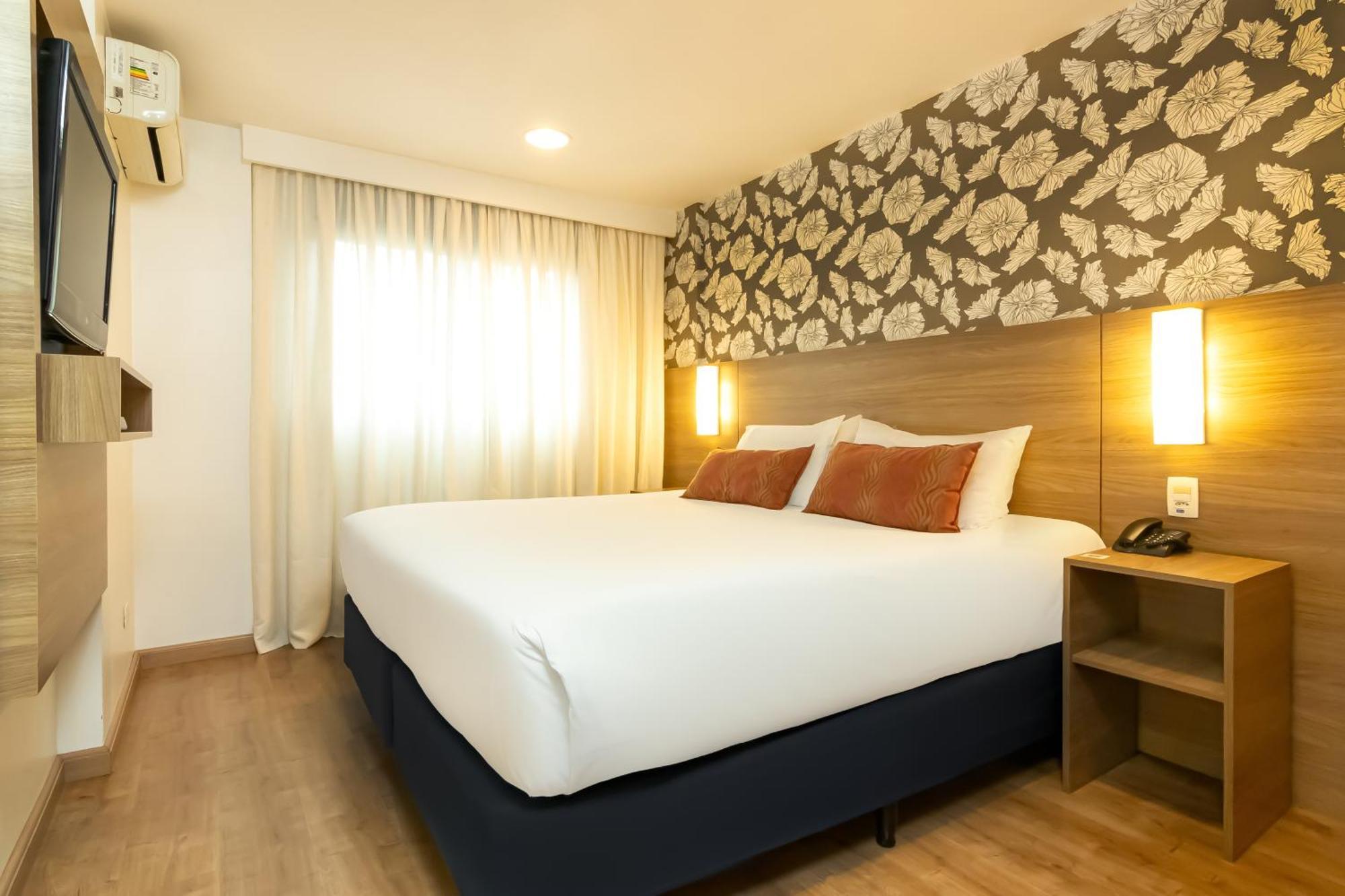 Mercure Curitiba 7 De Setembro Luaran gambar